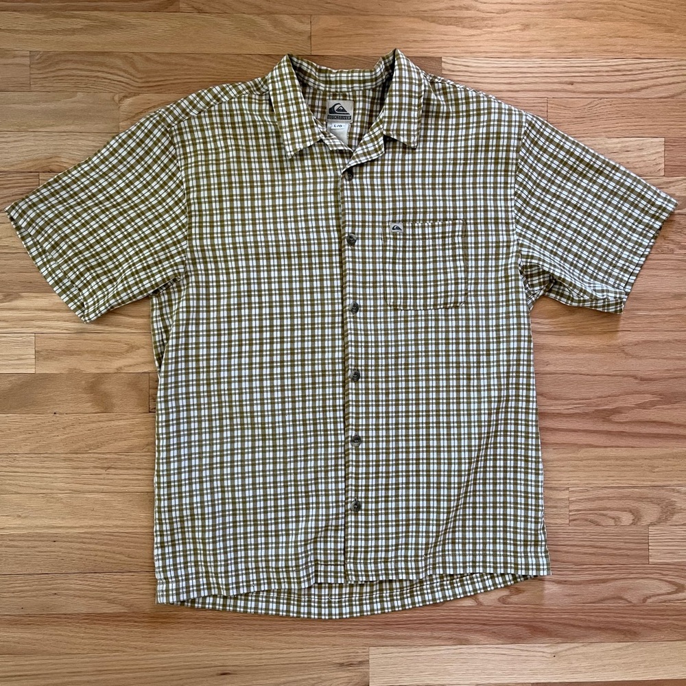 90s quicksilver Button up tee